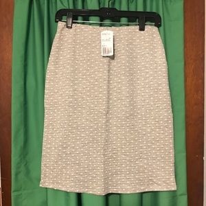 Forever 21 gray and white polka dot knit skirt